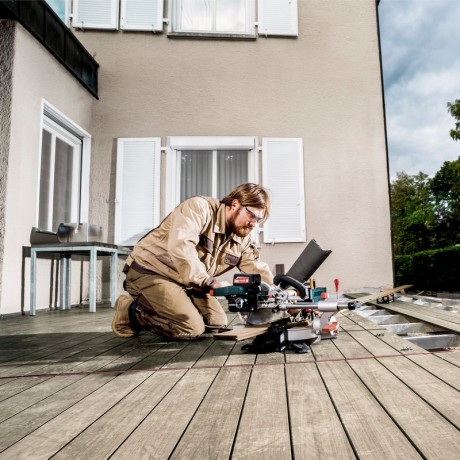 Аккумуляторная торцовочная пила Metabo KGS 18 LTX 216 619001650