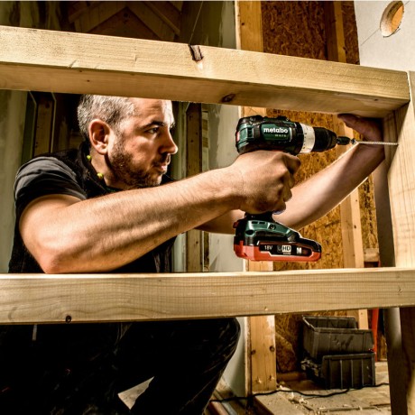 Аккумуляторная ударная дрель Metabo SB 18 LT BL 602316840