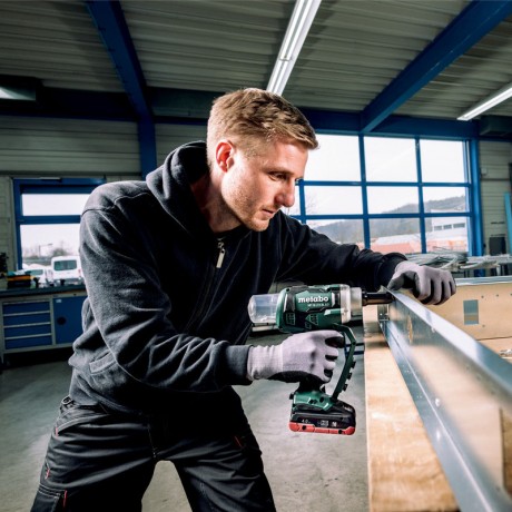 Аккумуляторный заклепочный пистолет Metabo NP 18 LTX BL 5.0 619002890