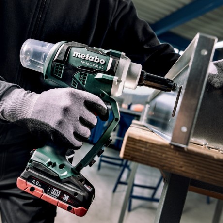 Аккумуляторный заклепочный пистолет Metabo NP 18 LTX BL 5.0 619002800