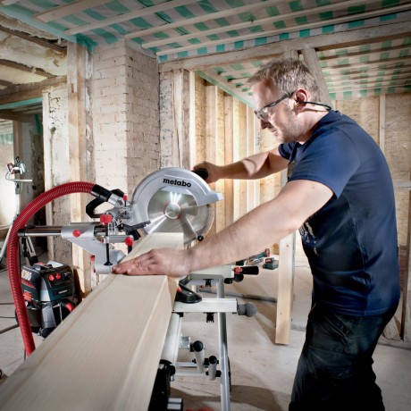 Торцовочная пила Metabo KGS 254 M 602540000