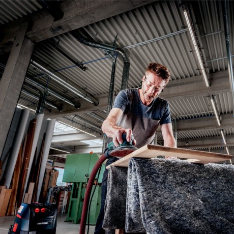 Эксцентриковая шлифмашина Metabo SXE 150-2.5 BL 615025000