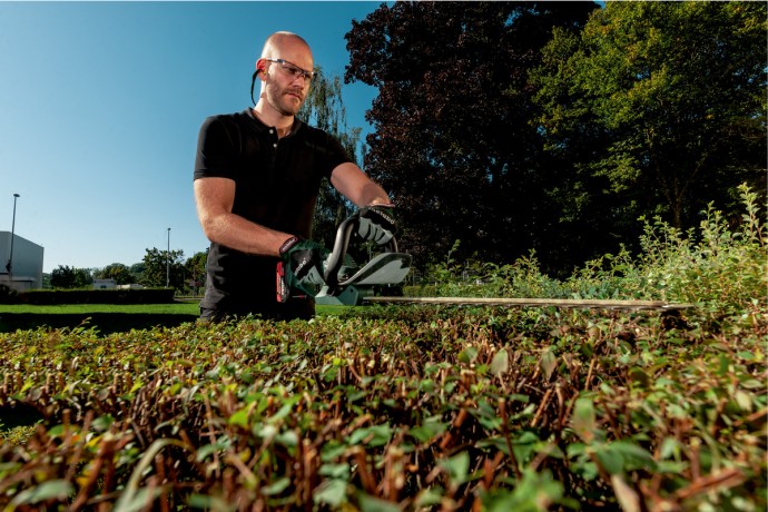 Аккумуляторный кусторез Metabo AHS 18-55 V 600463850